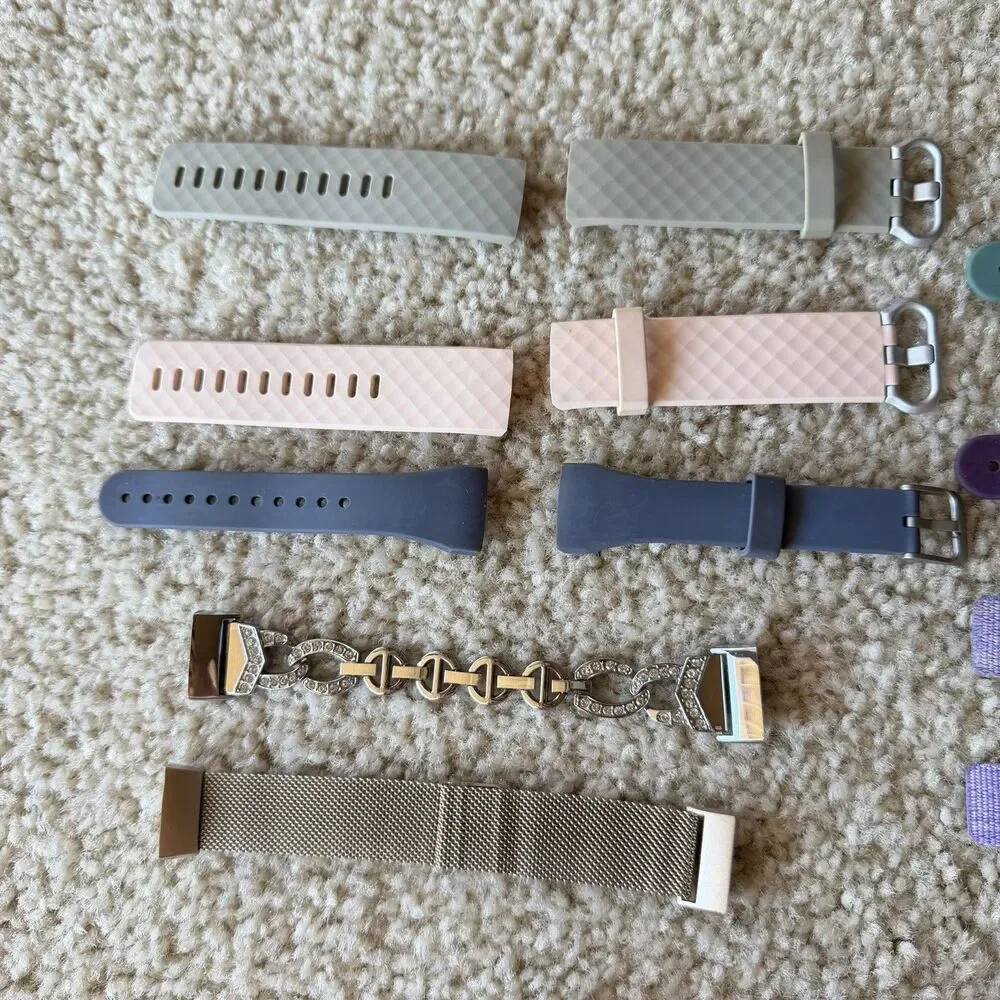 Fitbit Charge 3 For Repair/Parts Plus Working Charger & 8 Nice Bands S/M
